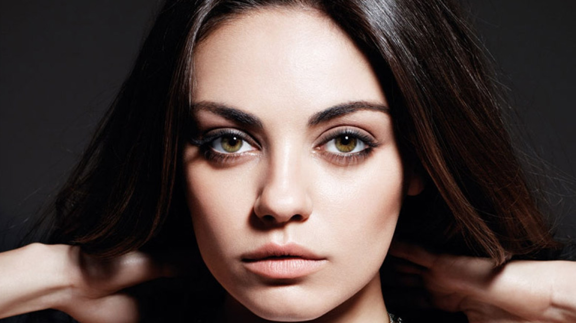 Mila Kunis: Ρουμπίνια και σμαράγδια χαϊδεύουν τον λαιμό της και οι μετοχές της Gemfields απογειώνονται