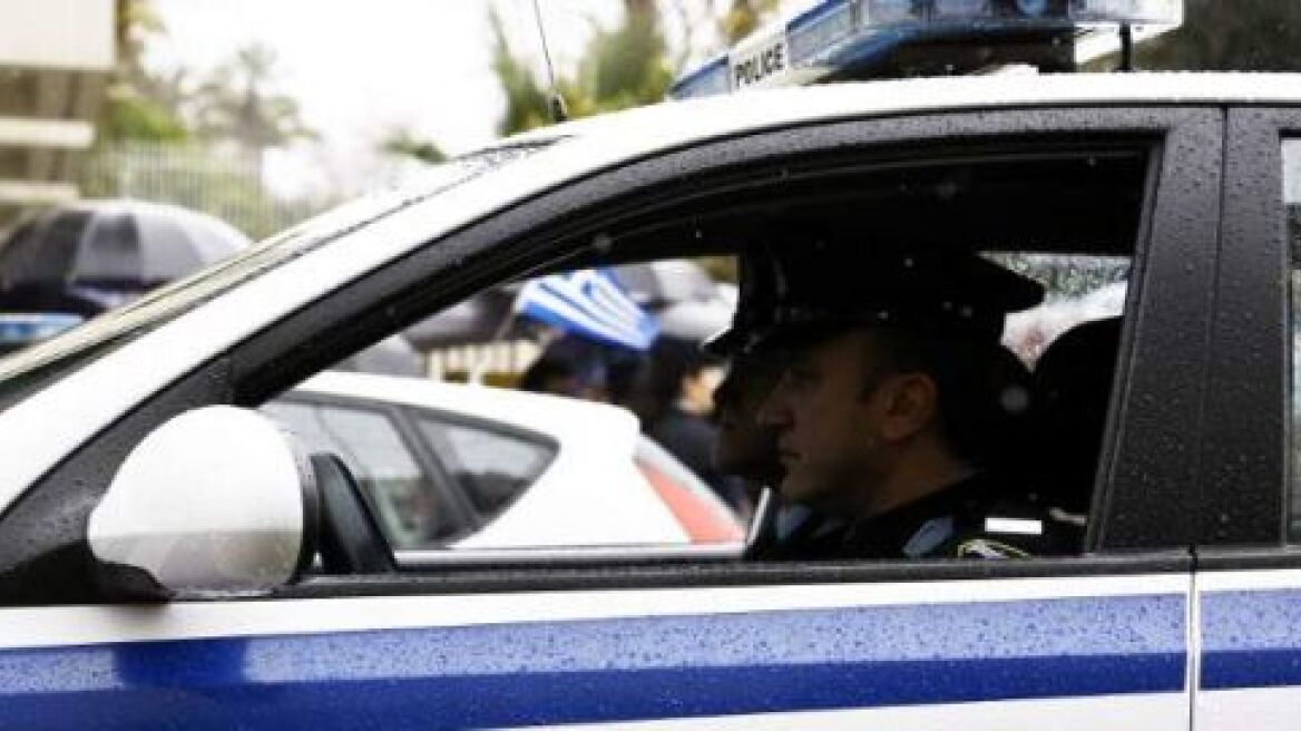 Έχουν σε βίντεο τον… ατζαμή ληστή τράπεζας