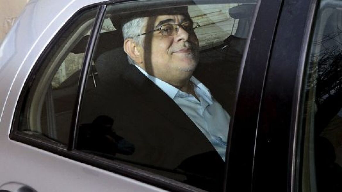 Le Monde για τη δίκη της ΧΑ: Ο «Έλληνας Φύρερ» ήταν απών