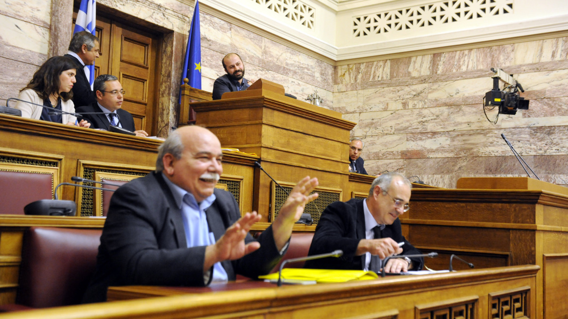 Βούτσης: «Επιτομή του επείγοντος» η Πράξη Νομοθετικού Περιεχομένου