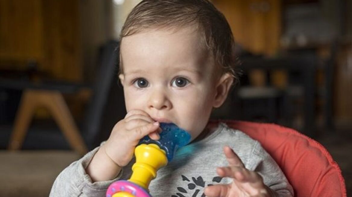 Τα πρώτα δοντάκια του μωρού: Όλα όσα πρέπει να γνωρίζετε!