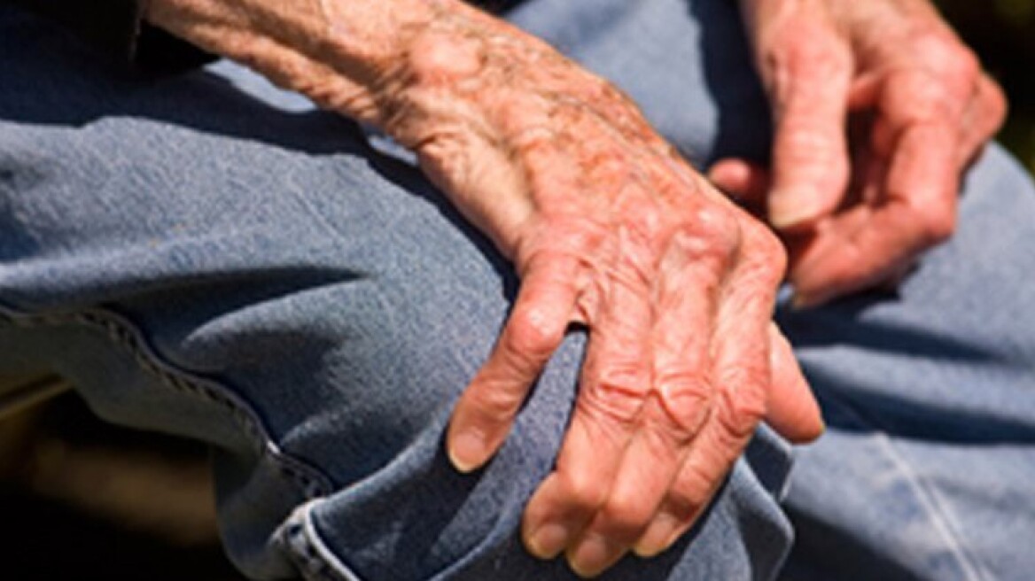 Αστυνομικοί «μαϊμού» λήστεψαν ηλικιωμένο