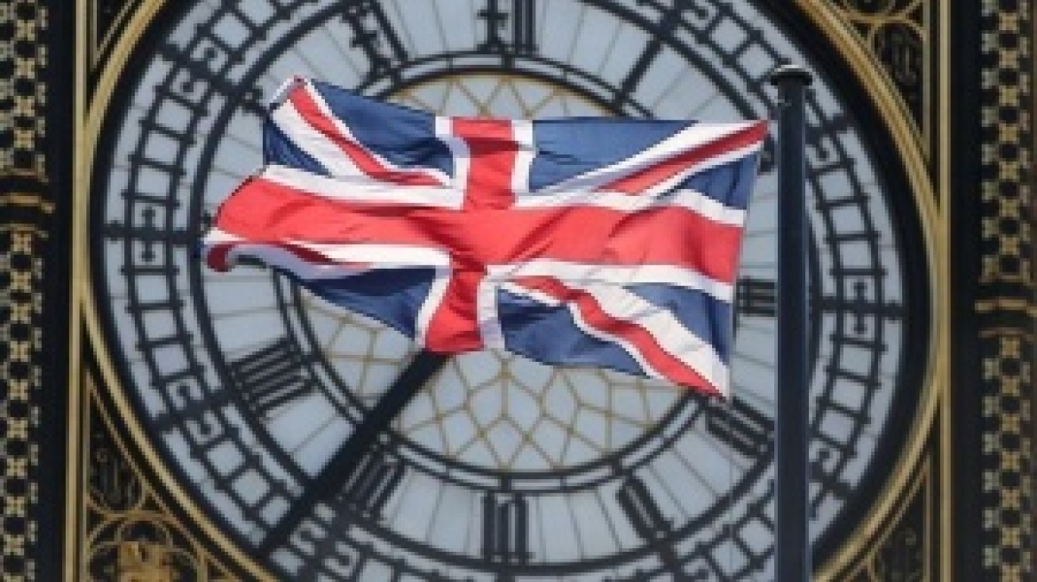 Βρετανία: Ισοπαλία στο 33% για Κάμερον και Μίλιμπαντ