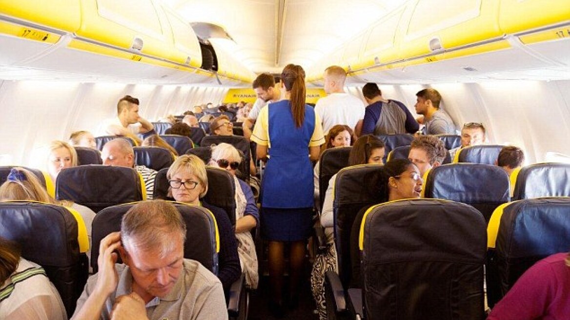 Η Ryanair ανακοίνωσε ότι τελείωσε το... χαρτί τουαλέτας!