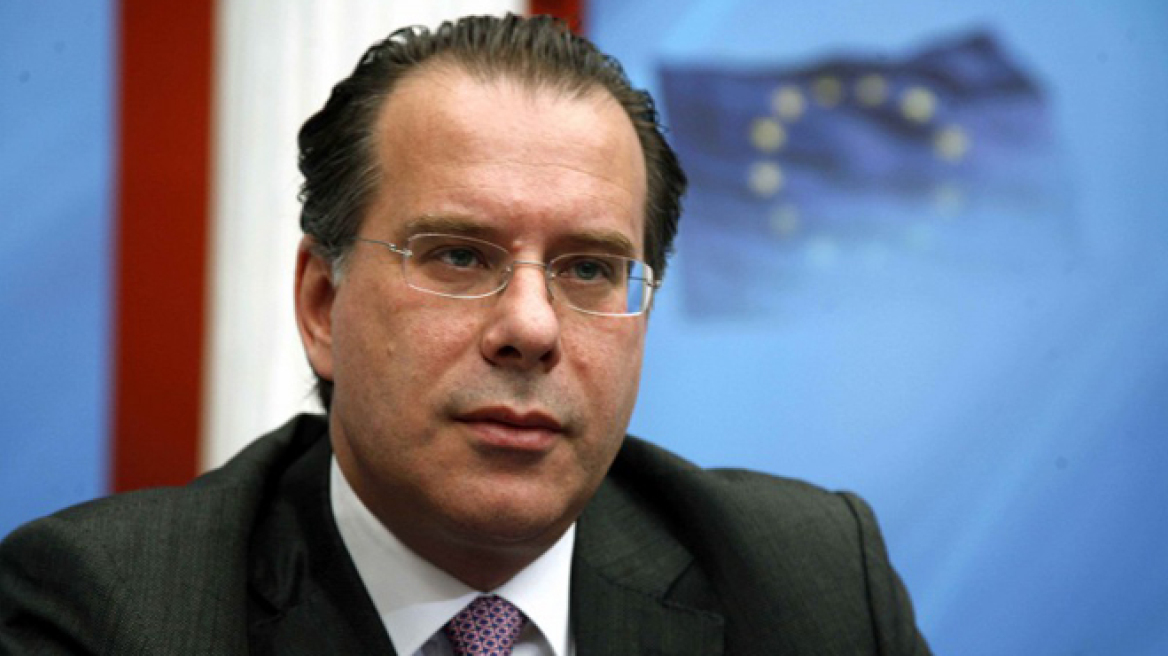 Κουμουτσάκος: Η κυβέρνηση να ενημερώσει άμεσα πολιτικούς αρχηγούς και Βουλή