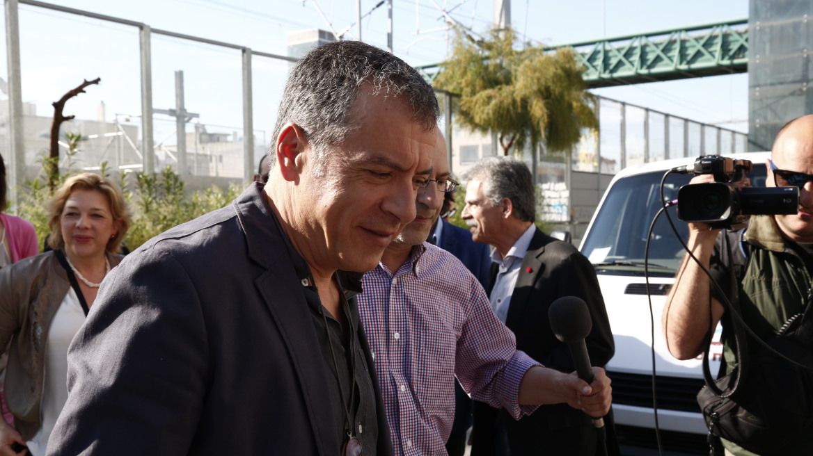 Στο Πρότυπο Πειραματικό Λύκειο Αγίων Αναργύρων ο Σταύρος Θεοδωράκης 