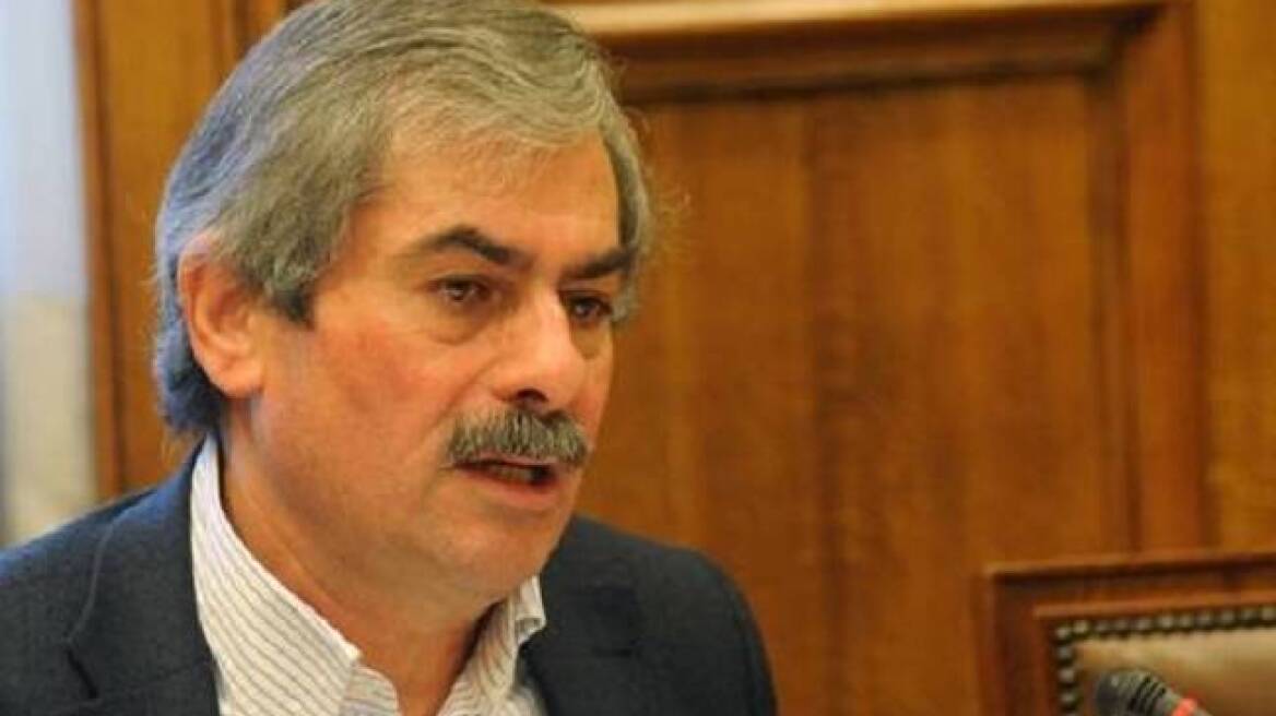 «Η Ελλάδα έχει  καταρρεύσει προ πολλού», λέει βουλευτής του ΣΥΡΙΖΑ