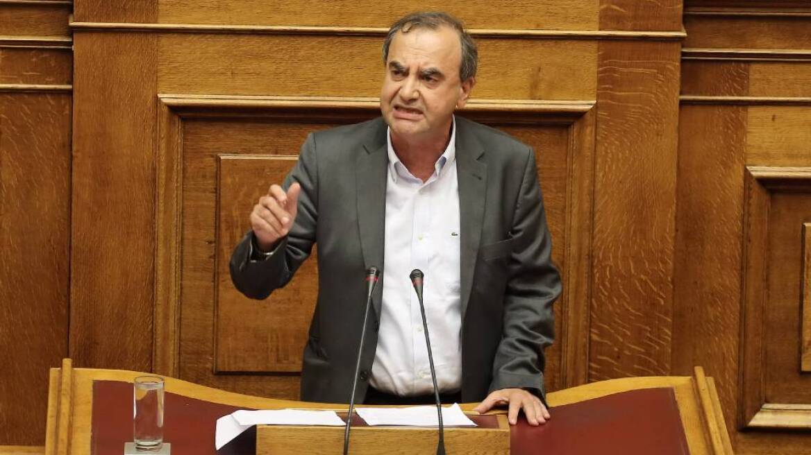Στρατούλης: Δεν κάνουμε πουθενά πίσω στη διαπραγμάτευση