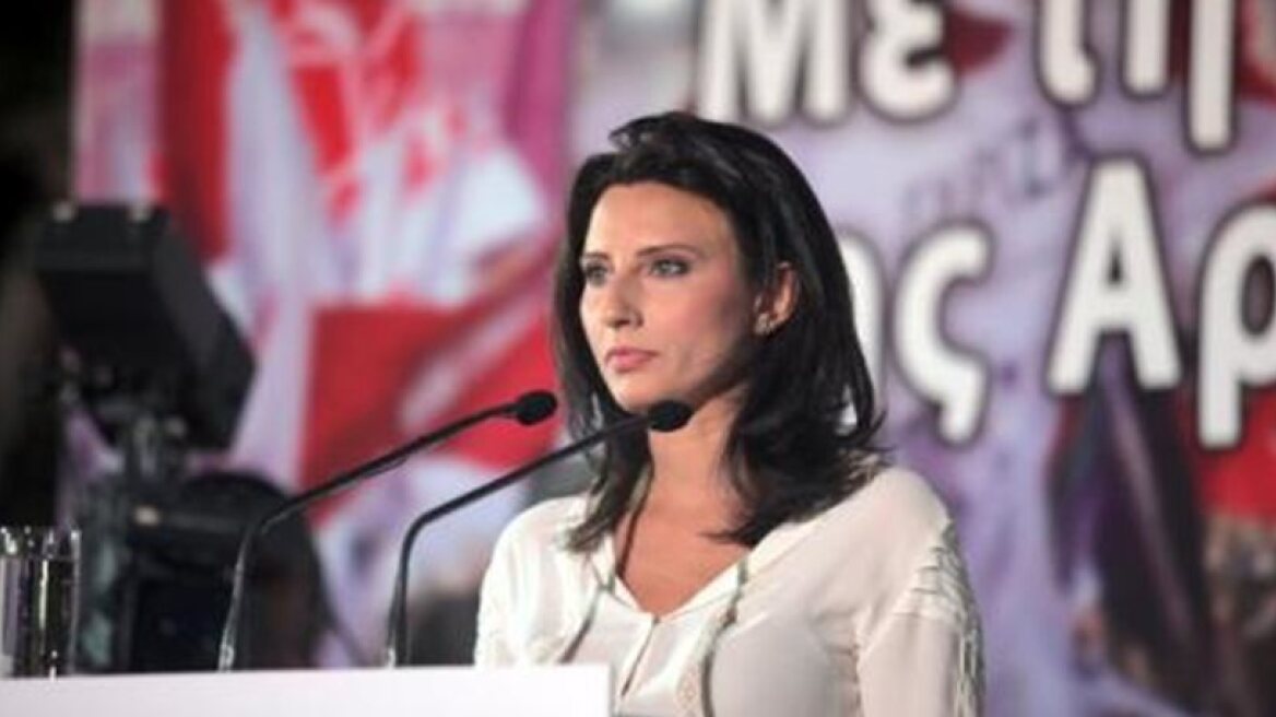 Πώς η βουλευτής Νίνα Κασιμάτη συνδυάζει τη δολοφονία της Άννυ με την οικονομική κρίση και τη Germanwings