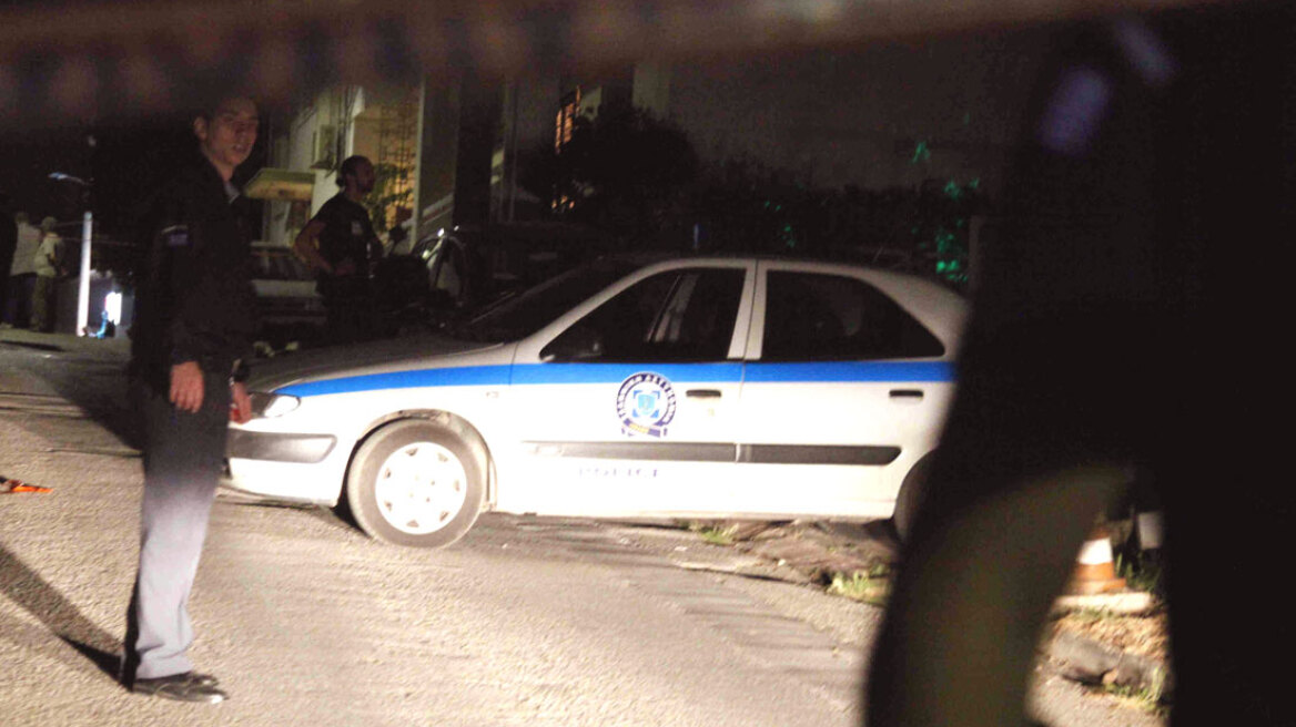 Λάρισα: Τραυμάτισαν ηλικιωμένο και απείλησαν τη γυναίκα του