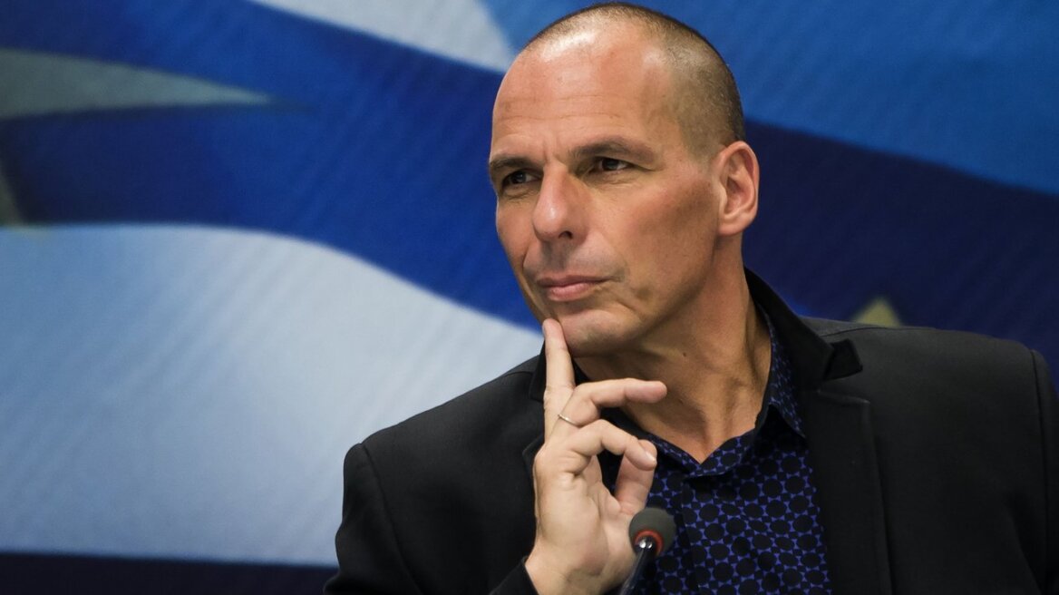 Βαρουφάκης: «Απόλυτα αρμονική η συνεργασία μας με τους θεσμούς»