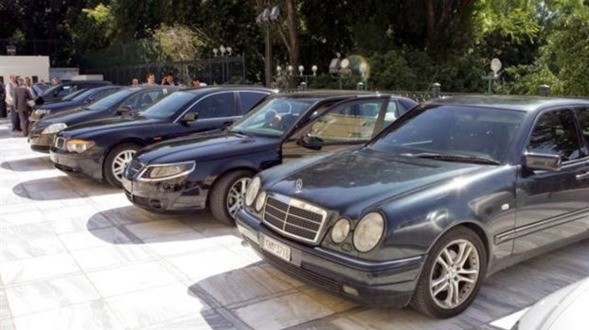 Πανούσης: Στα αυτοκίνητα της υπηρεσίας φύλαξης υψηλών προσώπων βρήκαμε μέχρι και κουβαδάκια...
