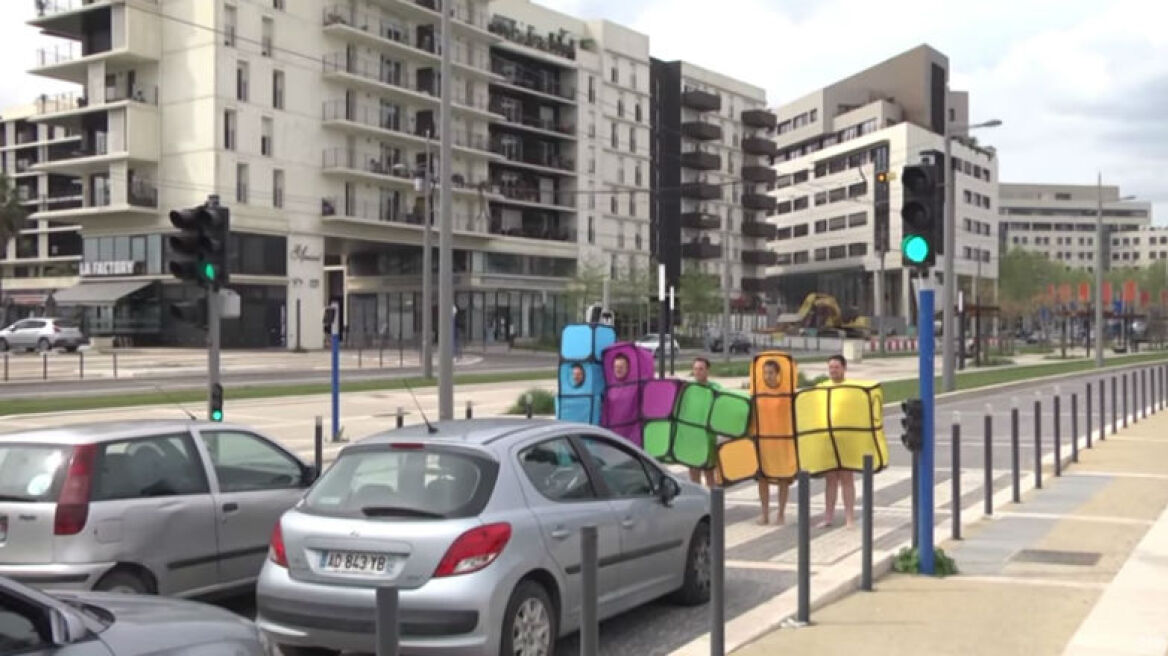 Ο Ρεμί Γκαγιάρ παίζει… Tetris 