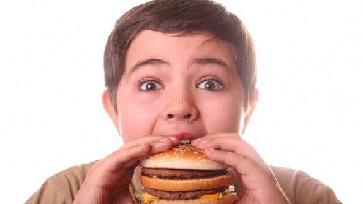 Έρευνα: «Μάχη» με τα κιλά τους δίνουν οι Έλληνες έφηβοι