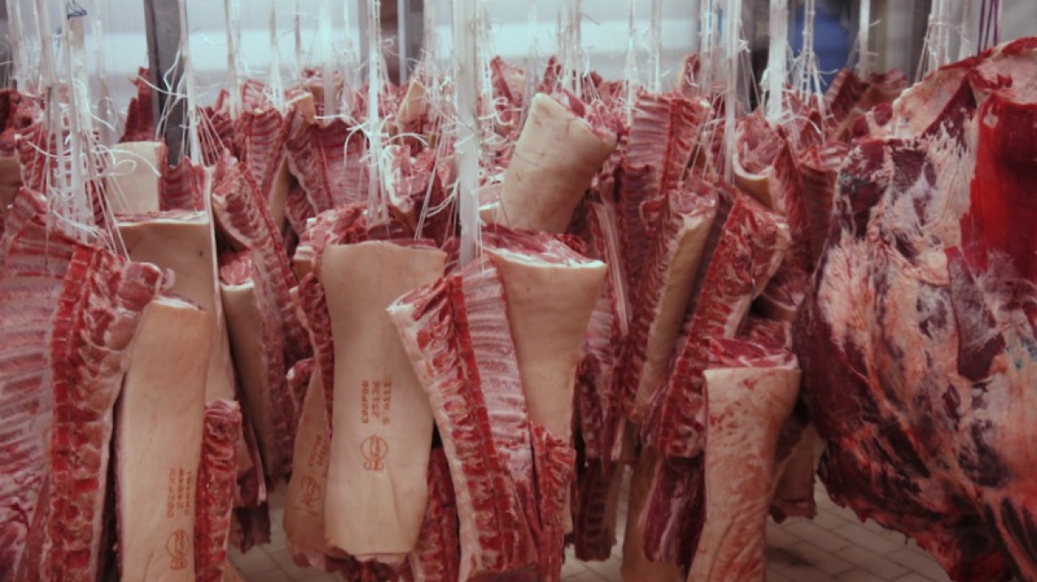 Ημαθία: Μετέφερε ενάμισι τόνο κρέατα σε κρύπτες του Ι.Χ. του