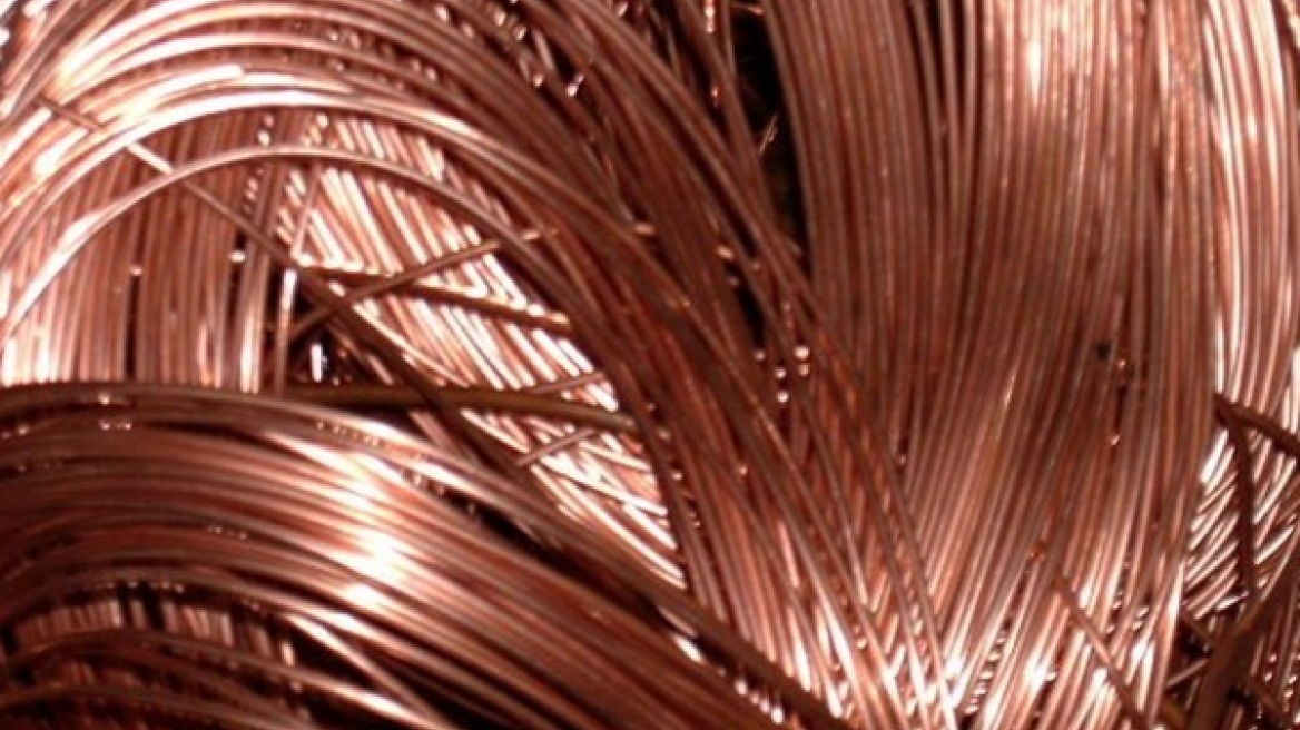 Ξάνθη: Σπείρα ξήλωσε δυο τόνους καλώδια από εργοστάσιο