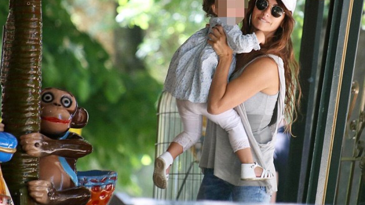 Penelope Cruz: Παιχνίδια με τα παιδιά της