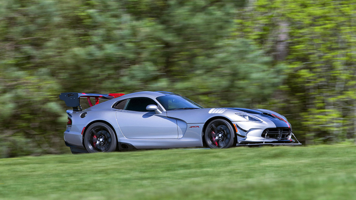 Και όμως αυτό το "θηρίο" έχει άδεια κυκλοφορίας