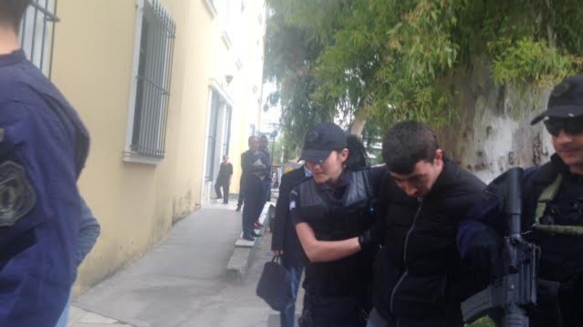 Γιουχάισμα και αναβολή στη δίκη του Βούλγαρου παιδοκτόνου