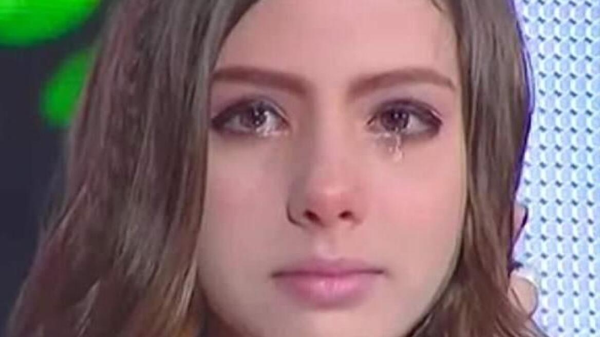 Απαράδεκτη φάρσα τηλεοπτικού σόου σε βάρος 13χρονης που μεγαλώνει μακριά από τη μαμά της