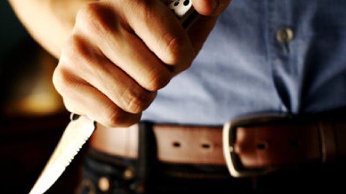 Αιματηρός καυγάς αλλοδαπών σε μπαρ της Χίου