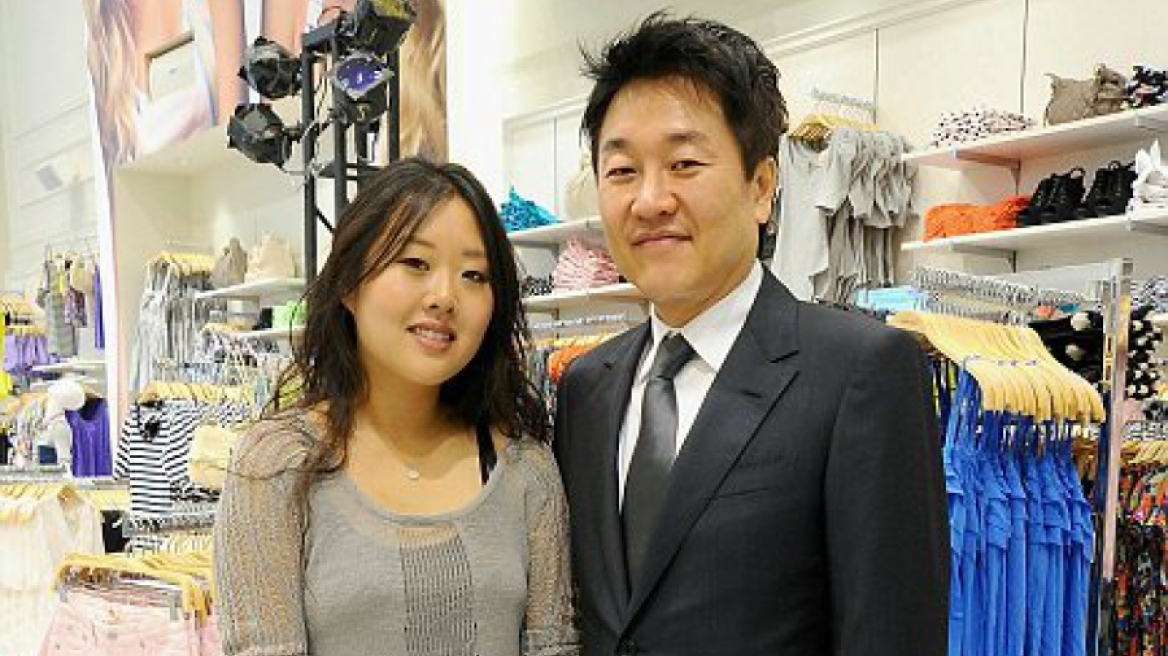 Δείτε πώς αυτός ο άνδρας, από θυρωρός, απέκτησε περιουσία $6 δισ.