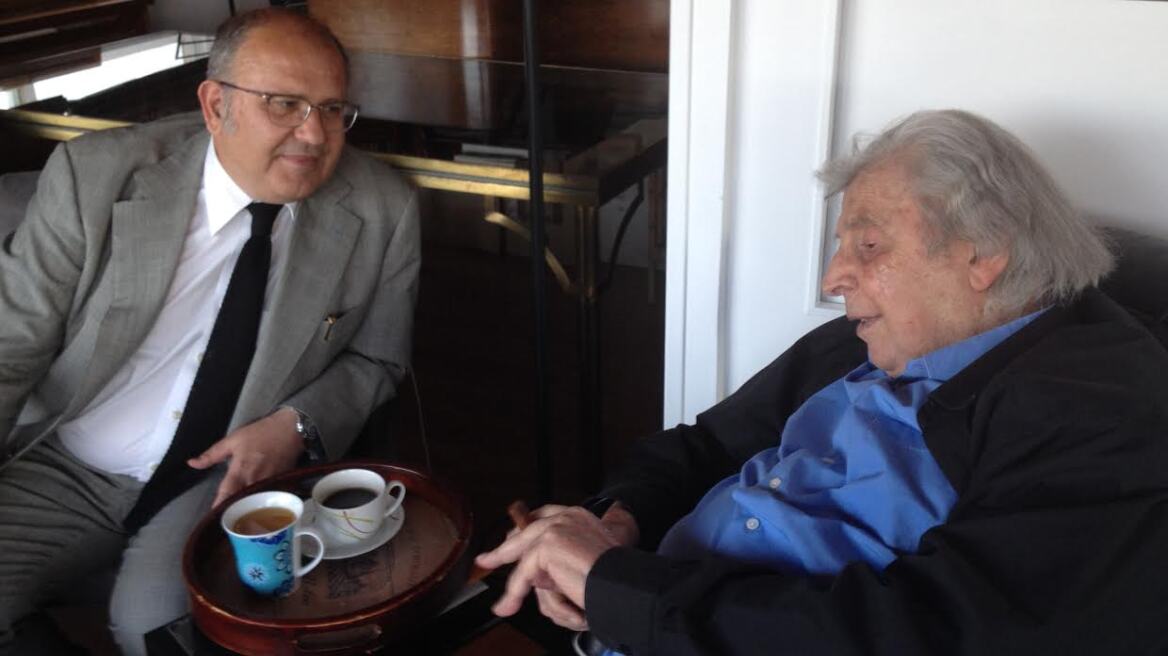 Επίσκεψη τιμής από Ξυδάκη σε Θεοδωράκη