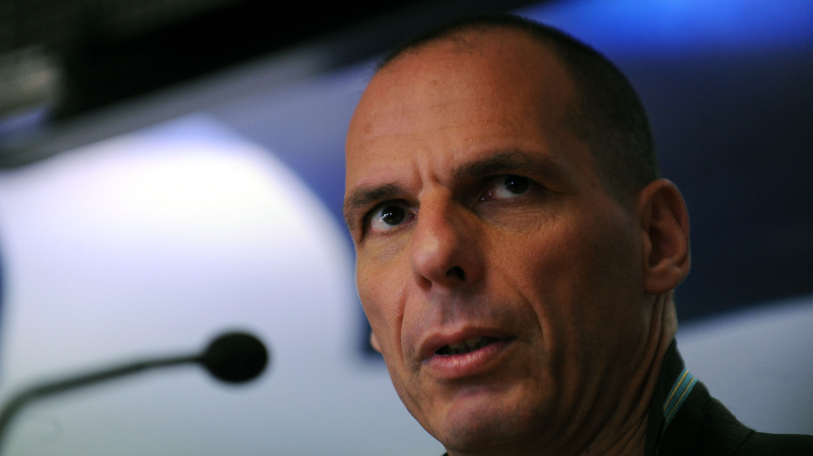 Βαρουφάκης: «Συμφωνία ντροπής και υποταγής» ο εξωδικαστικός συμβιβασμός με Siemens