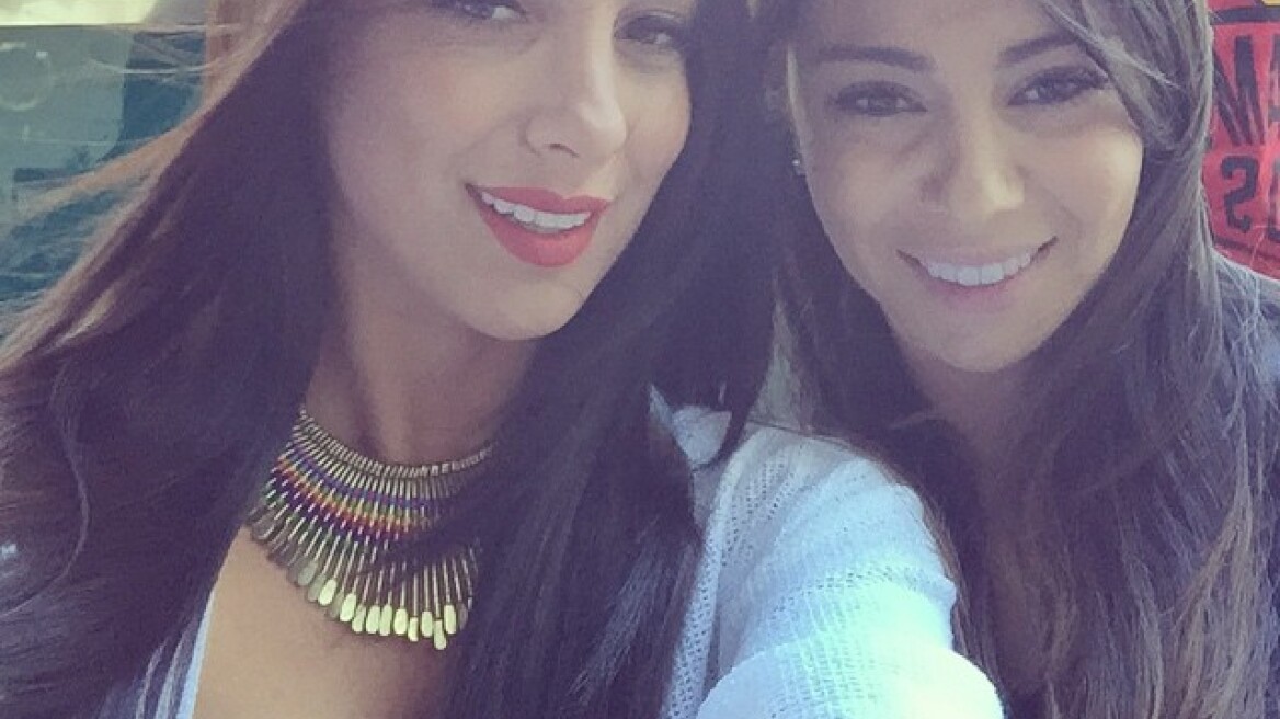 Φωτογραφίες: Η Ολυμπία Χοψονίδου με την αδερφή της στη Μαδρίτη για τον Ολυμπιακό