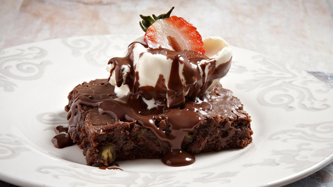 Brownies σοκολάτα με φιστίκια Αιγίνης