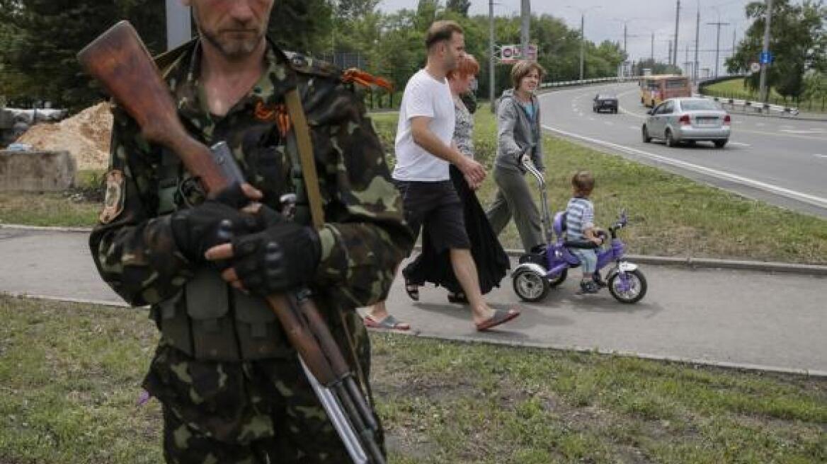 Ουκρανία: Ένας στρατιωτικός νεκρός