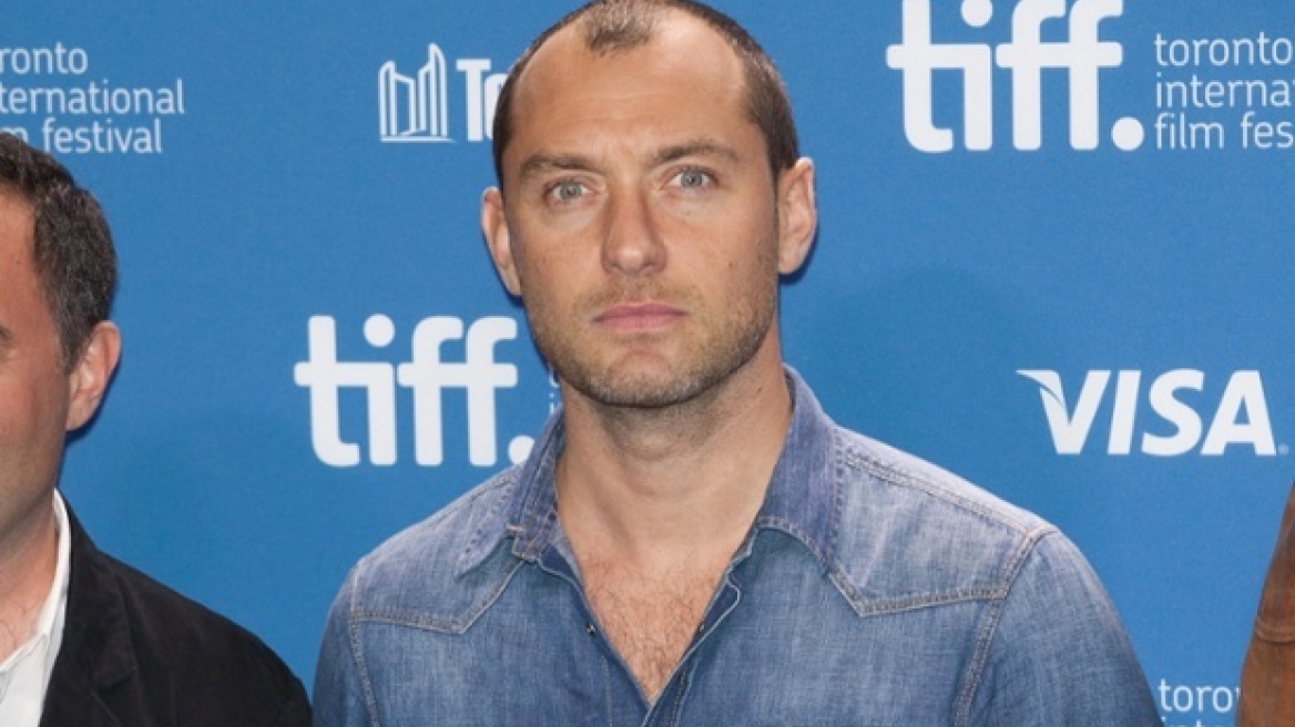 Paolo Sorrentino: Βάζει τον Jude Law στον... παπικό θρόνο!