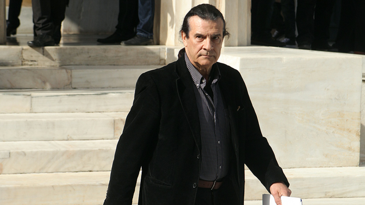 Κουράκης: Δεν ανακαλούνται οι μετατάξεις των εκπαιδευτικών