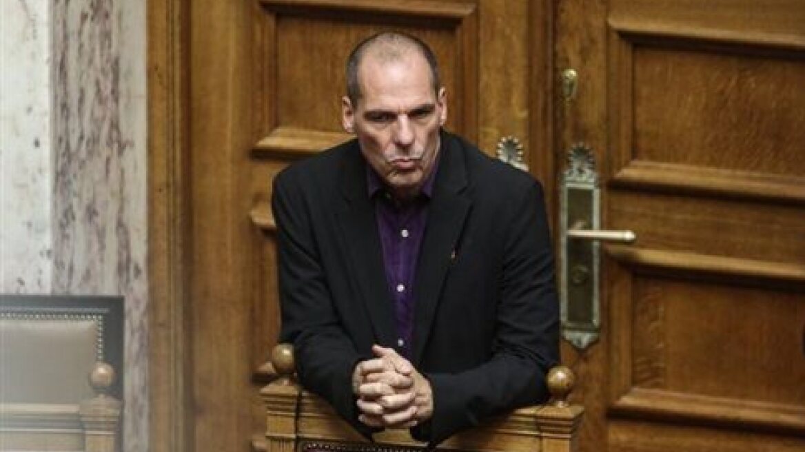 Βαρουφάκης: Δεν συζητήσαμε ποτέ για διπλό νόμισμα με τον Γερμανό οικονομολόγο Μάγιερ