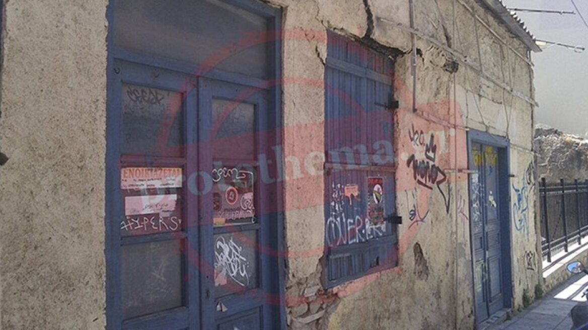 Iconic Plaka district counting its … scars