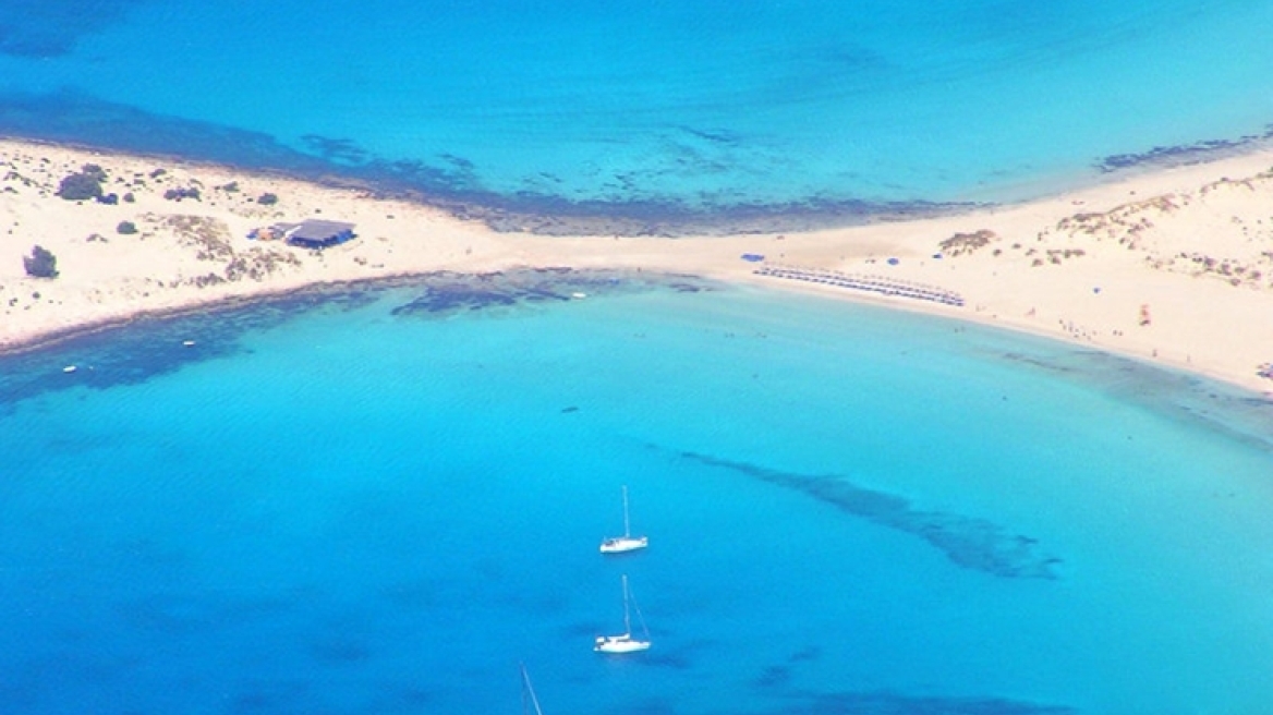 Σίμος: Η εξωτική παραλία που θυμίζει Καραιβική