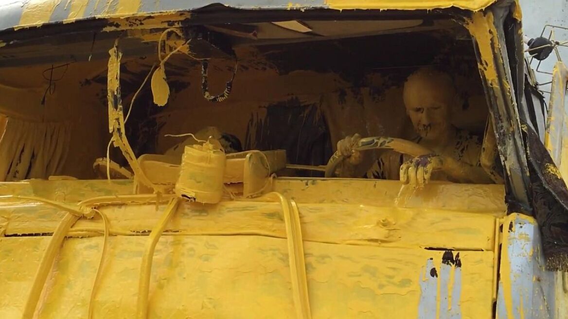 Απίστευτο τροχαίο με... μουστάρδες (video)
