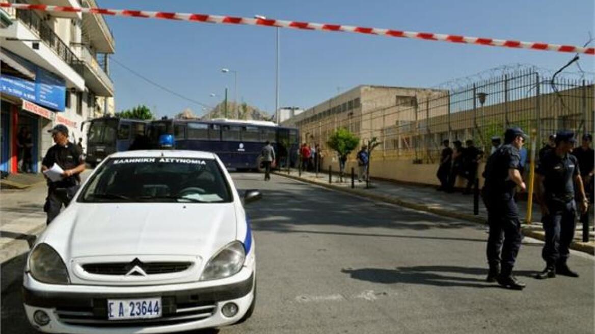 Συνεχίζεται σήμερα η δίκη της ΧΑ στις φυλακές Κορυδαλλού