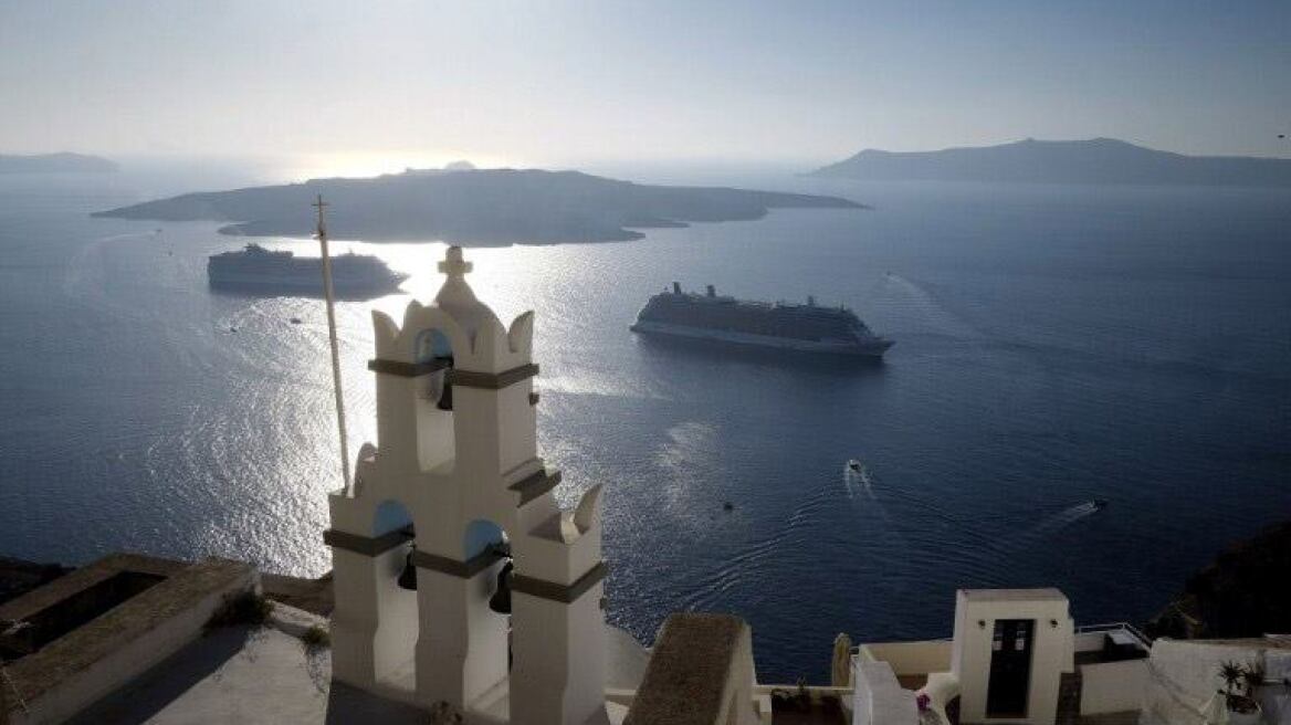 Αθήνα - Σαντορίνη τώρα μόνο με 117€