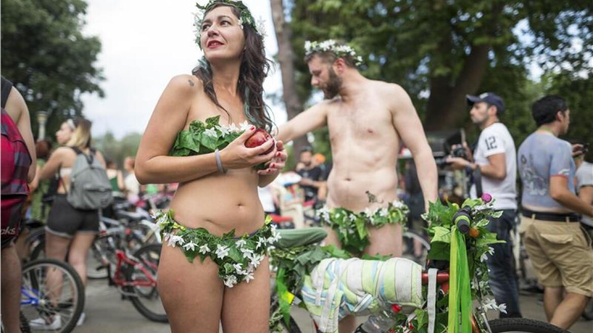 8th Naked World Bike Day a hit in Thessaloniki (photos)