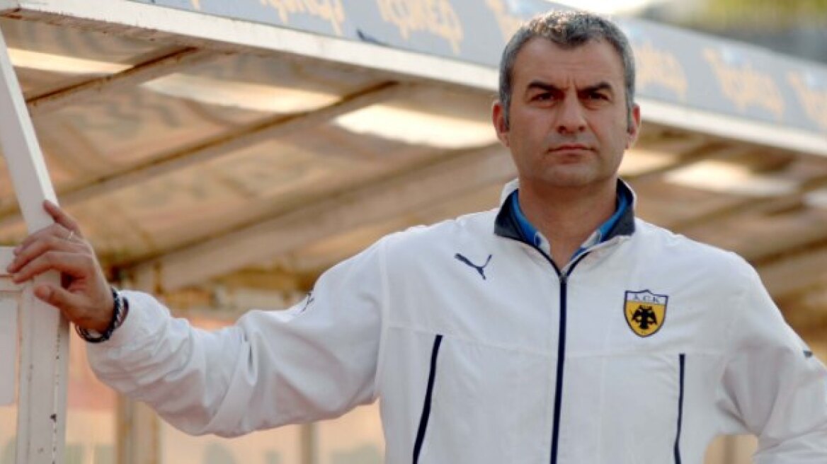 Παραμένει στο τιμόνι της ΑΕΚ ο Δέλλας