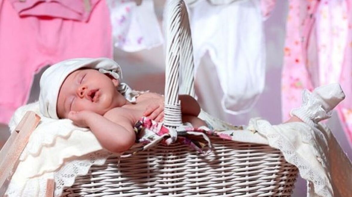 Γιατί πρέπει να πλένετε τα ρούχα του νεογέννητου μωρού σας, πριν τα χρησιμοποιήσετε!