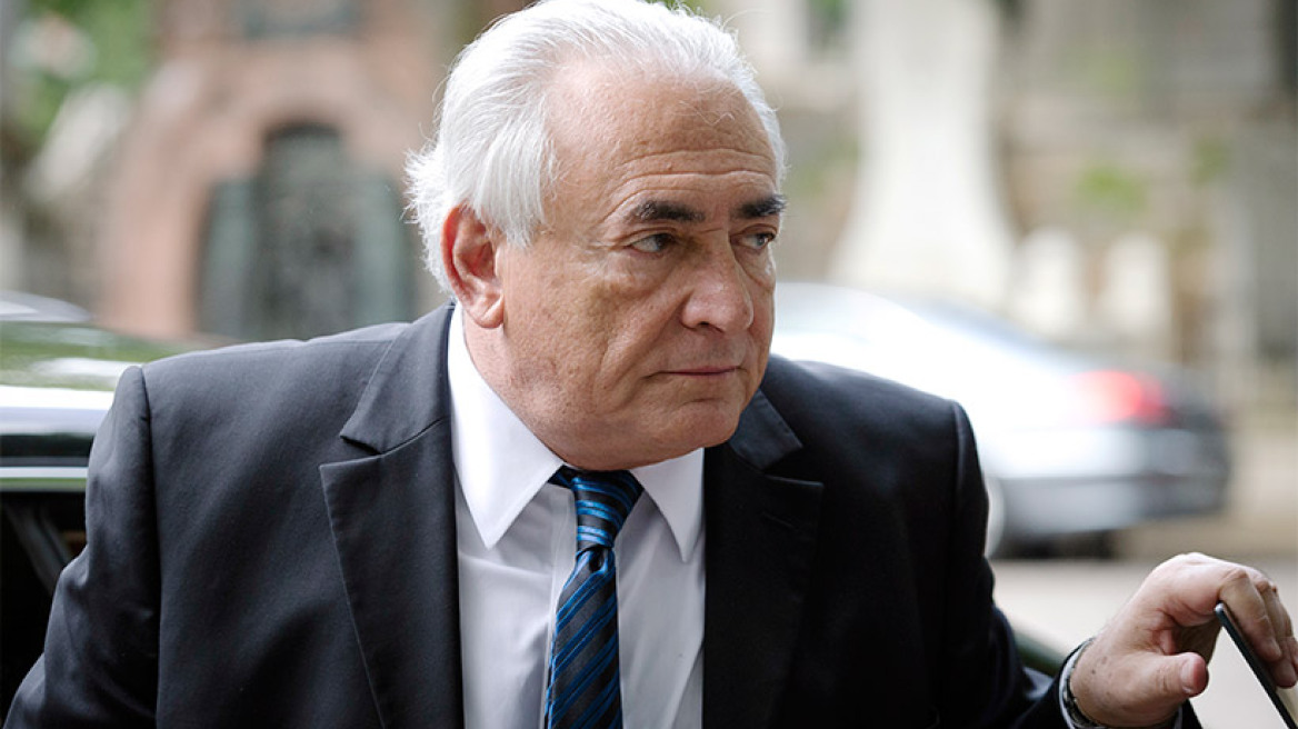Αθωώθηκε από τις κατηγορίες για μαστροπεία ο Στρος Καν!