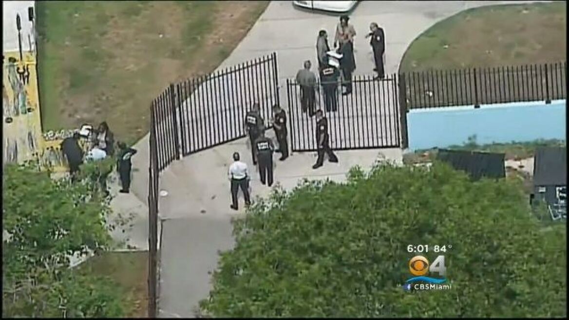 ΗΠΑ: Αστυνομικός εκτέλεσε άστεγο μπροστά σε παιδιά!