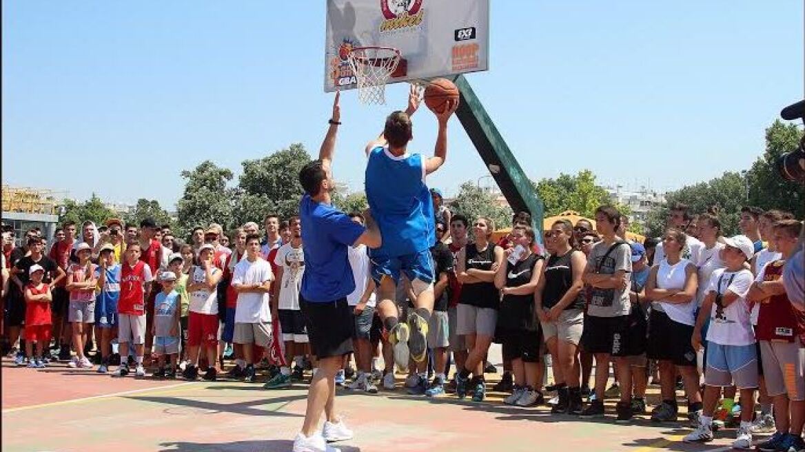 Ζήσης, Παπανικολάου και "Ράδιο Αρβύλα" σε φιλανθρωπικό τουρνουά