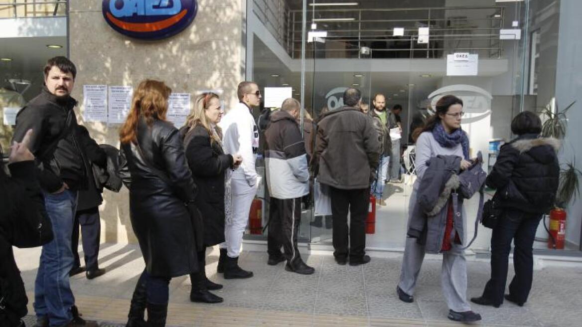 Αφορολόγητα τα επιδόματα του ΟΑΕΔ για εισόδημα ως 10.000 ευρώ