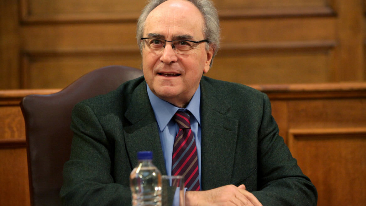 Νίκος Κωνσταντόπουλος: Ο Αλέξης Τσίπρας δίνει σκληρή μάχη