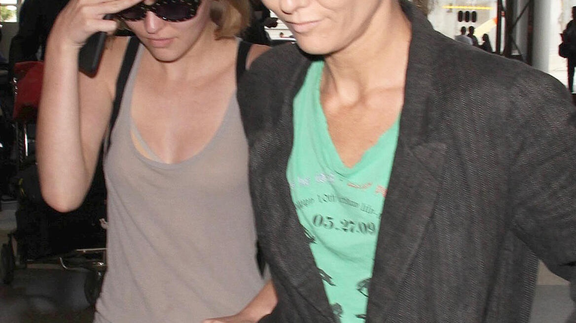 Vanessa Paradis-Lily Rose Depp: Σαν δυο σταγόνες νερό