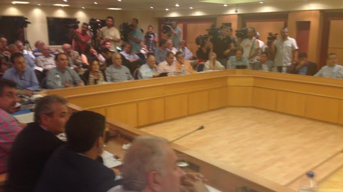 Εργαζόμενοι της ΠΟΕ - ΟΤΑ «την έπεσαν» στον Τσιρώνη για τα απόβλητα
