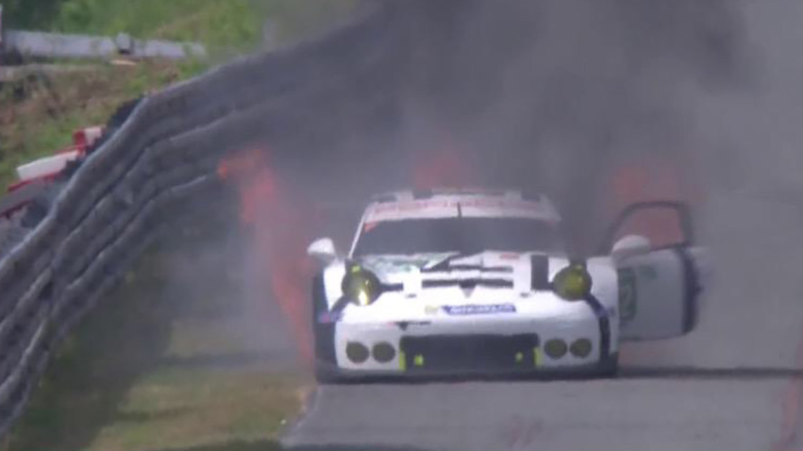 Video: Στις φλόγες η Porsche